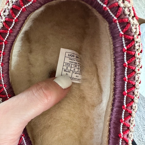 ***NEW***Ugg Tazz platform women’s size 8. - Picture 2 of 12
